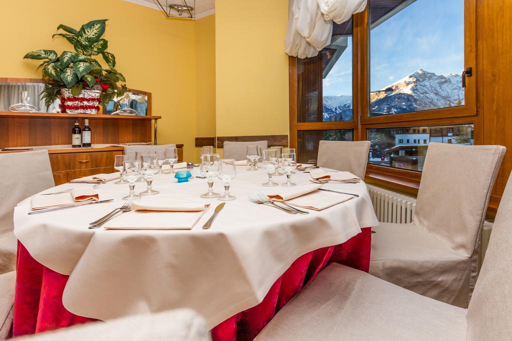 Hotel Relais Des Alpes Oulx Dış mekan fotoğraf